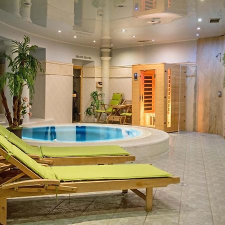 Hozam Wellness és Apartman Szolnok Exterior foto