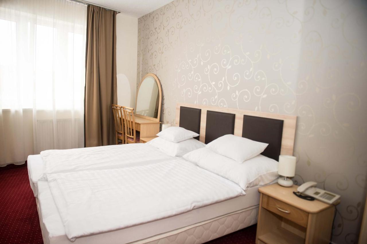 Hozam Wellness és Apartman Szolnok Exterior foto