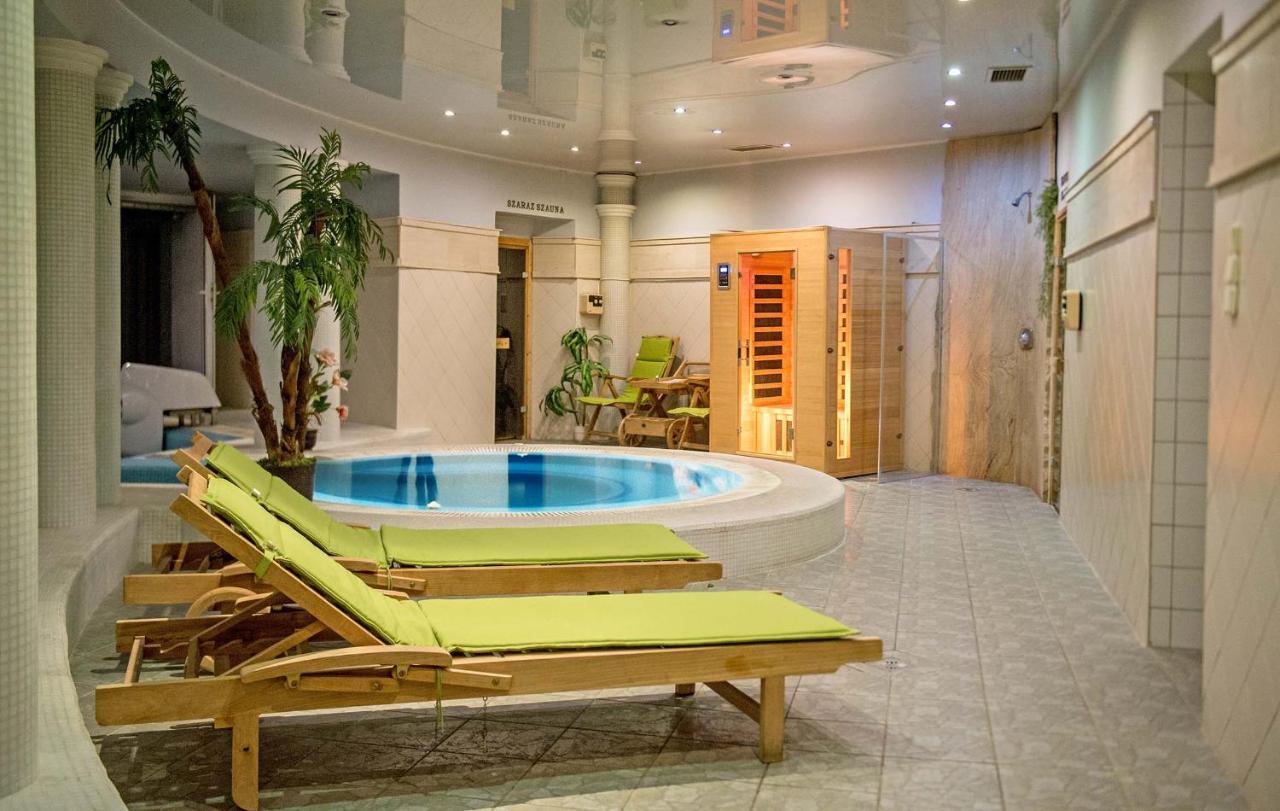 Hozam Wellness és Apartman Szolnok Exterior foto