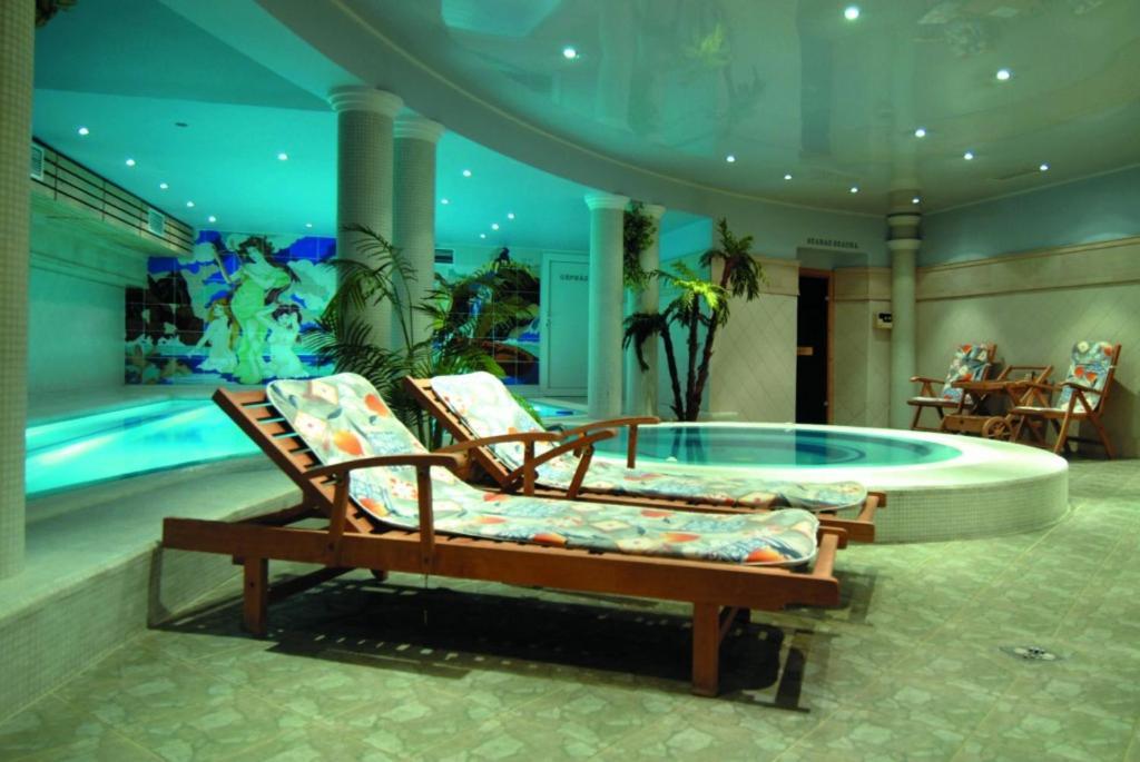 Hozam Wellness és Apartman Szolnok Exterior foto